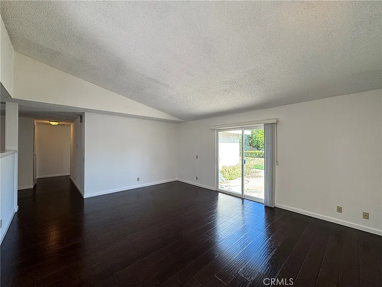 21200 Fibre Ct — Photo 11