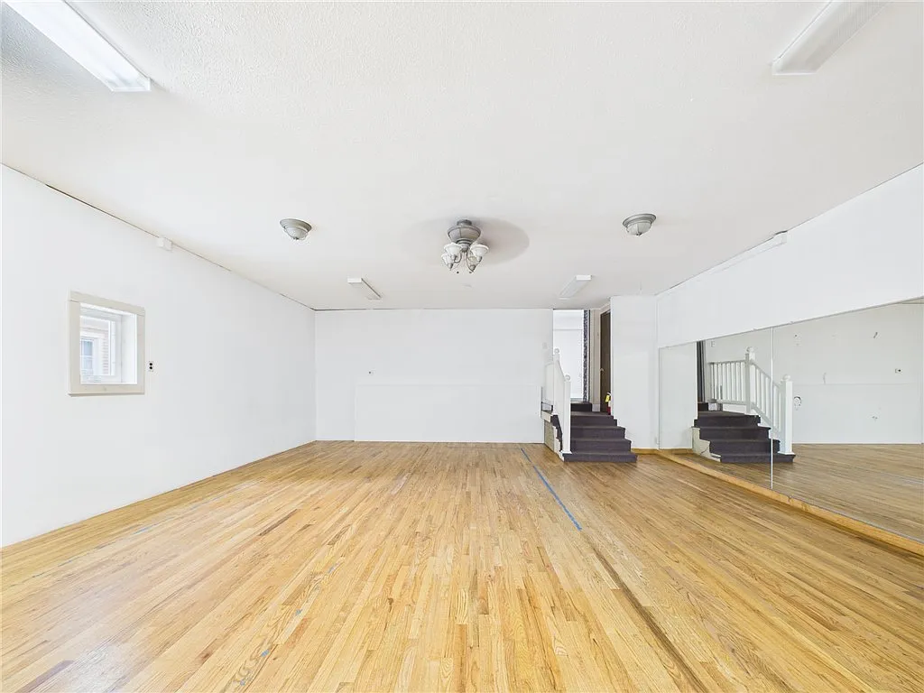 40 East Genesee Street - Back — Photo 4