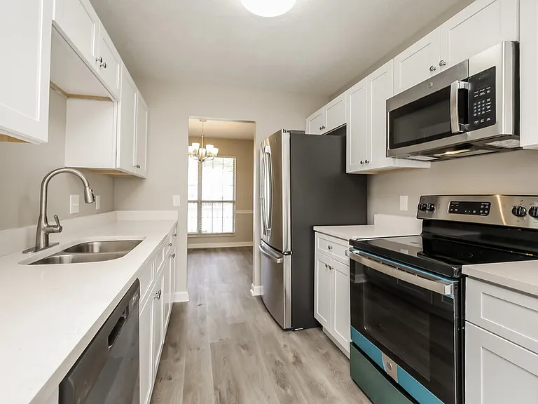 404 Sorensen Way — Photo 8