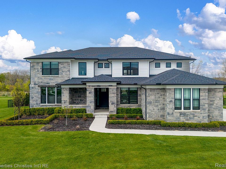1st image of 21369 Ballantyne Blvd