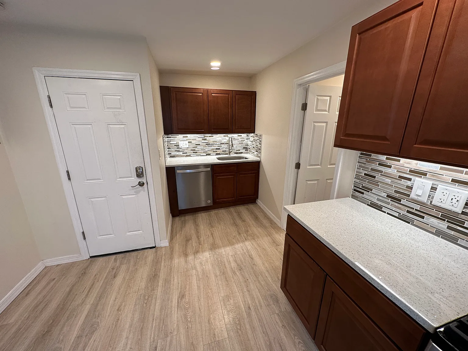 Studio, 350 sqft, $1,450 — Photo 3