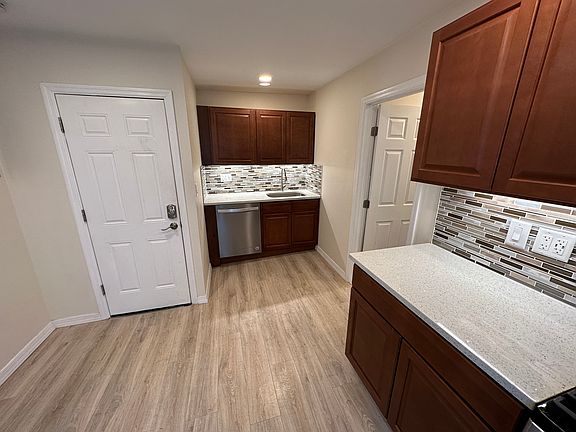 3rd image of 152 Saint James St APT 4