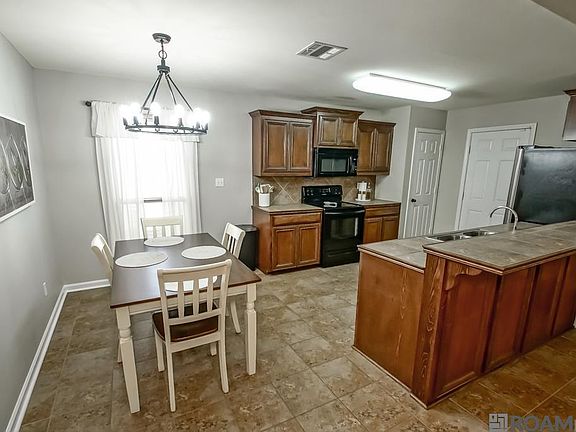 5th image of 42301 Palmstone Ave