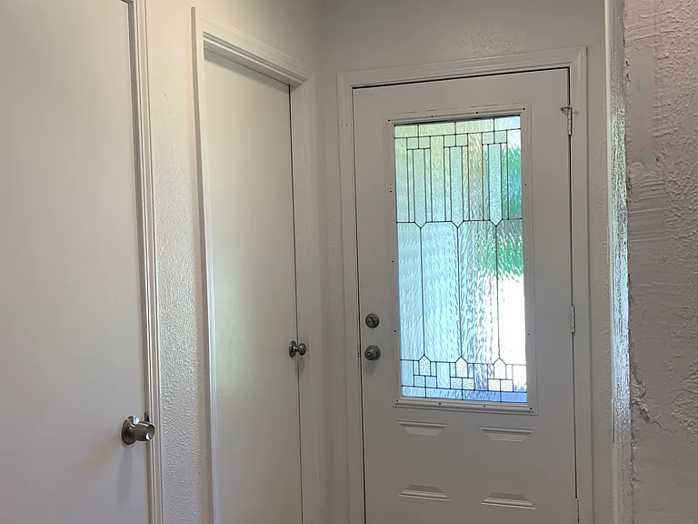 2926 Lake Park Dr — Photo 3