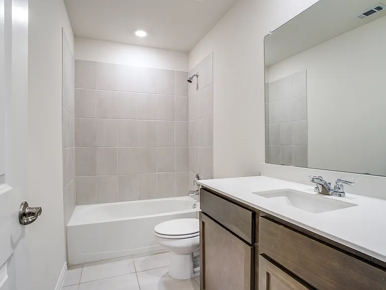 627 Willow View Way — Photo 5