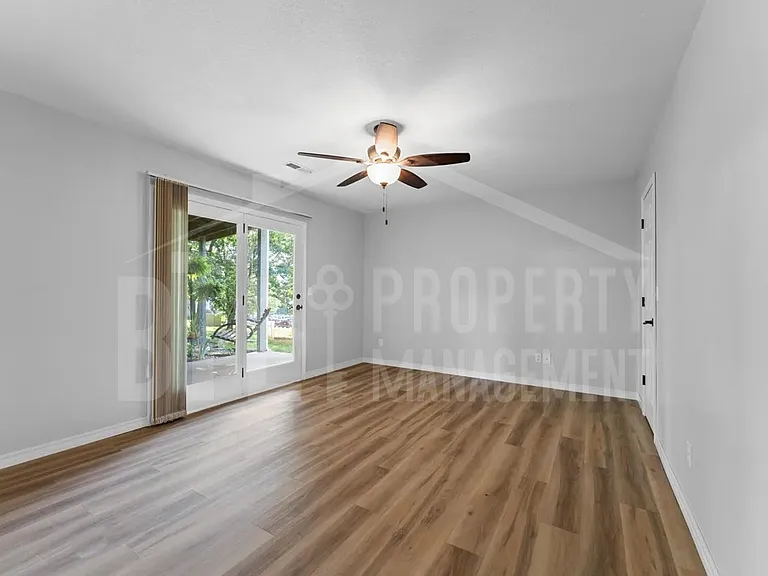 185 Eagle Pointe Dr — Photo 23
