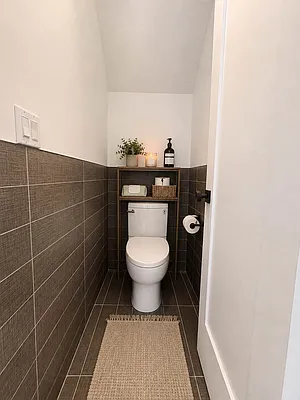Bathroom, photo 2
