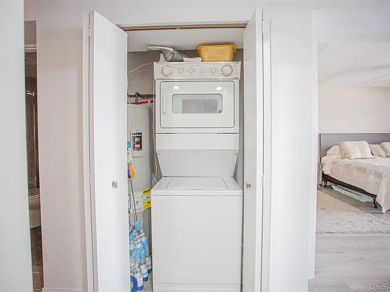 230 W Broadway #610 — Photo 25