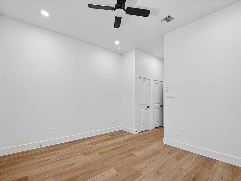 7840 Nashville St #B — Photo 35