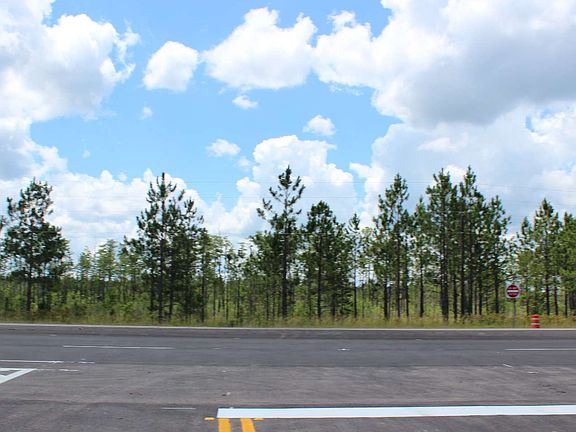 2nd image of 00 Us Highway 84