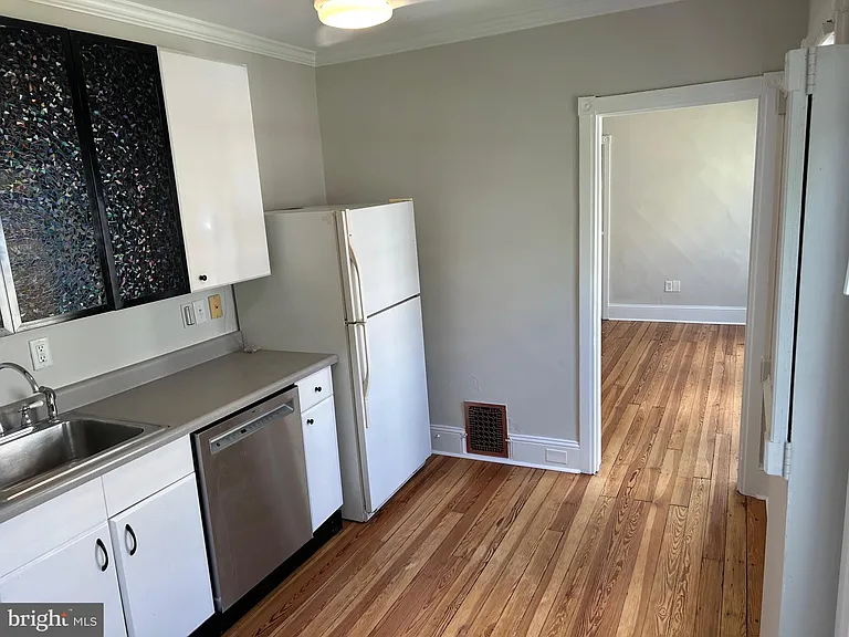 217 N Adams St #2 — Photo 8