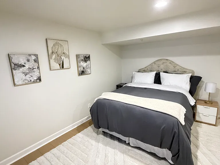 2716 Hollywell Ct — Photo 11