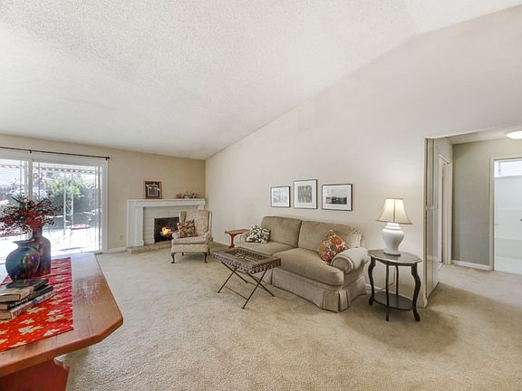 5th image of 1130 Willow Glen Dr