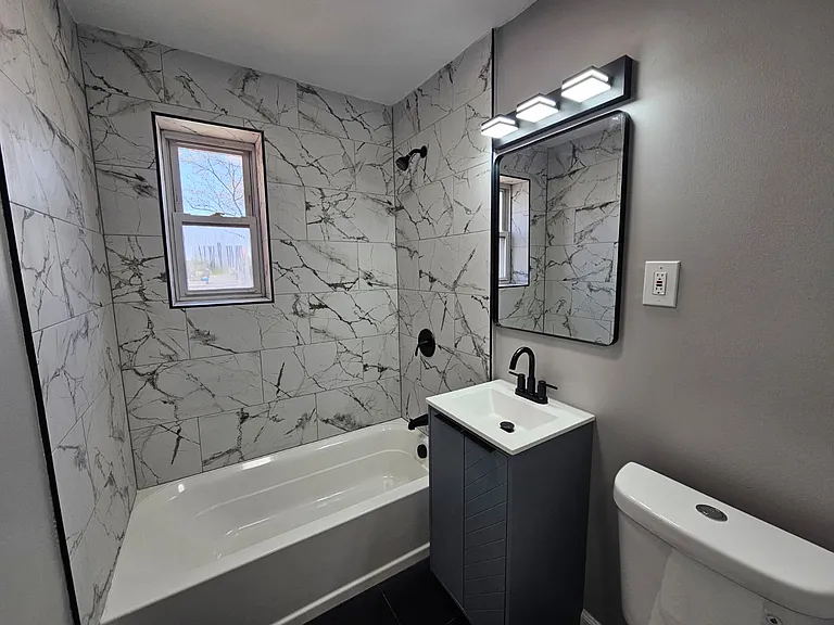 1280 Clinton Ave #C — Photo 5