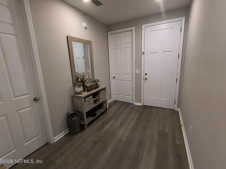 5747 Tomahawk Lake Dr — Photo 3
