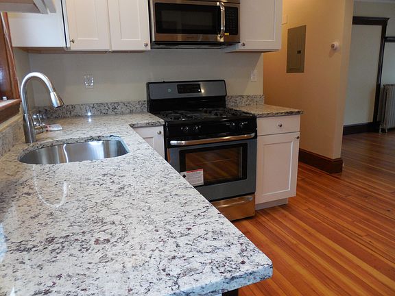 3rd image of 30 Ardale St #1