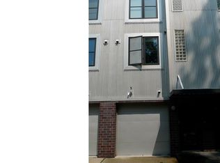 1927 Columbus Rd #4, Cleveland, OH 44113