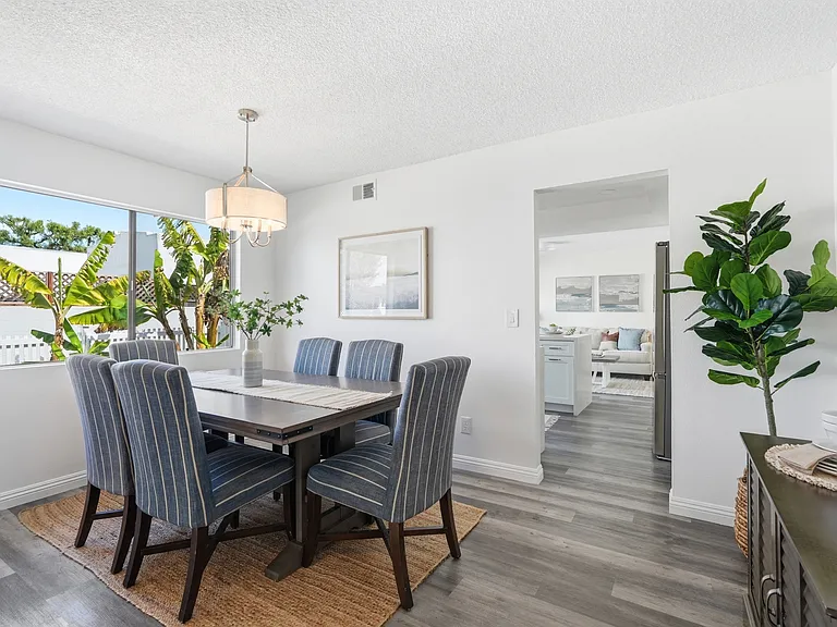 24420 Alliene Ave — Photo 12