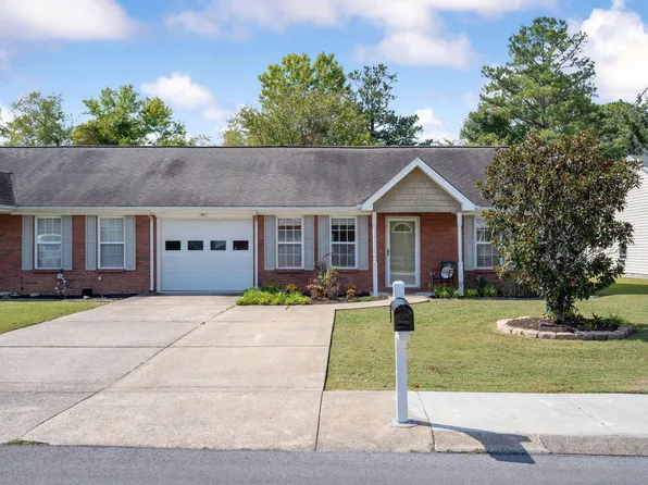 678 Flagstone Dr, Rossville, GA 30741