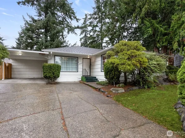 12528 24th Avenue NE, Seattle, WA 98125