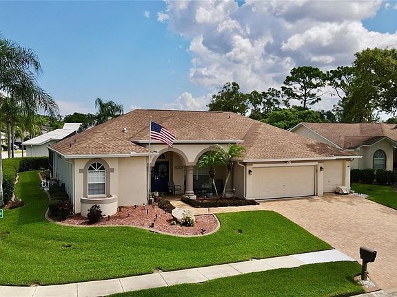 5th image of 8843 York Dr