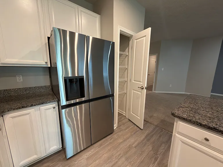 2125 Schmidt Dr — Photo 36