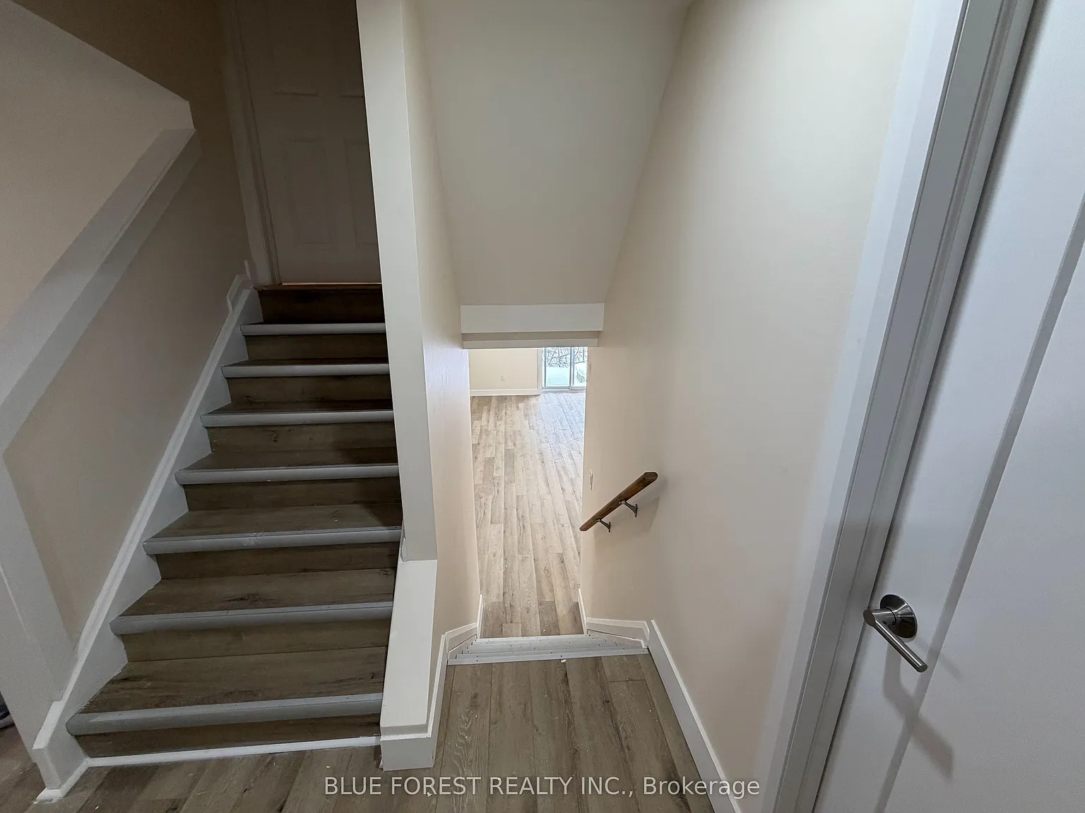3 bed, $1,899 — Photo 4