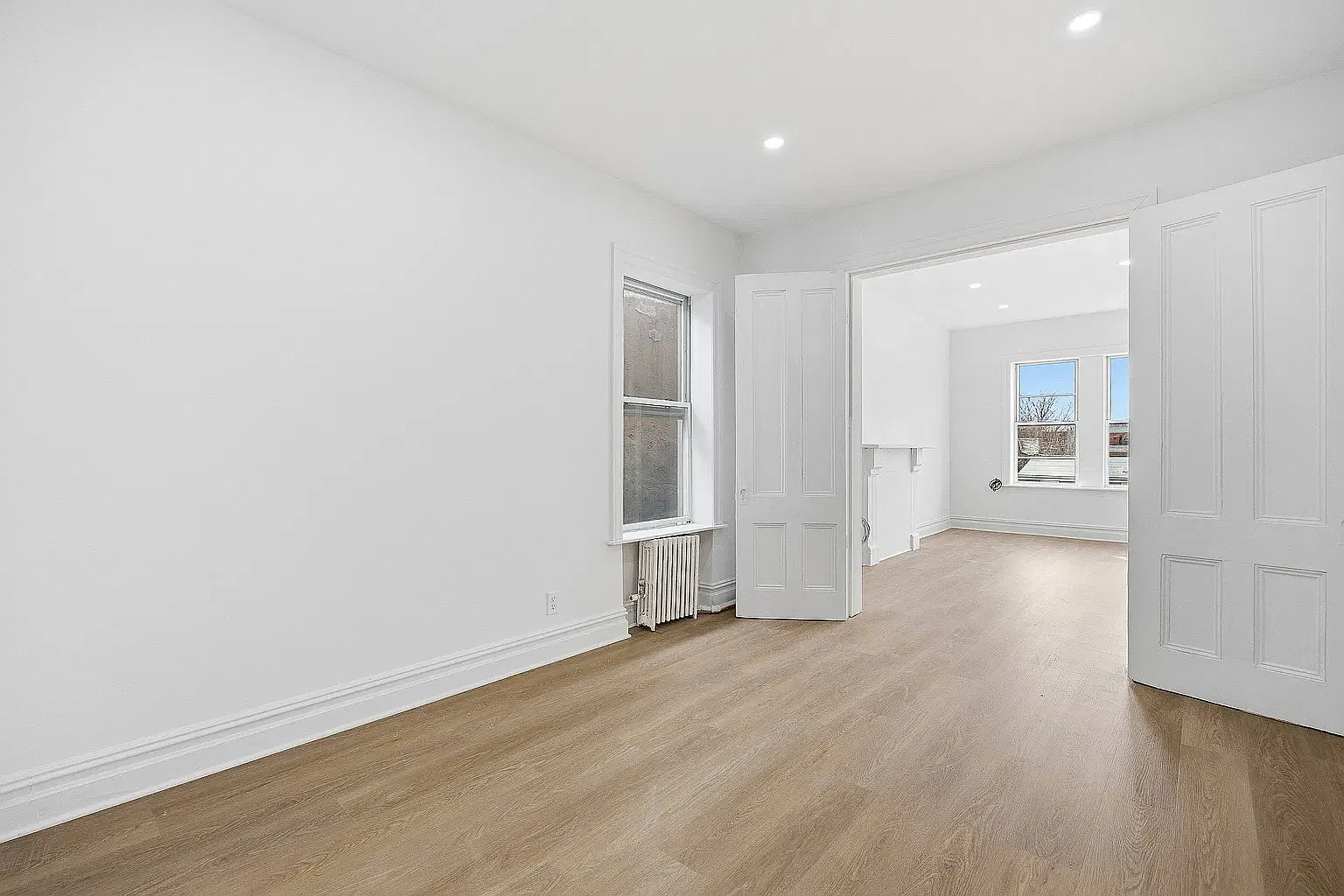 1610 East 2nd Street — Photo 2