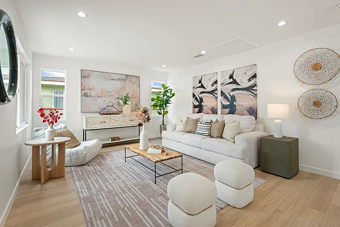 5308 S Victoria Ave — Photo 14