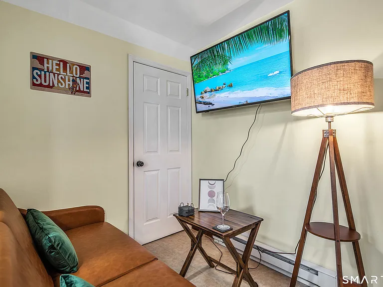 31 Canner St #3 — Photo 5