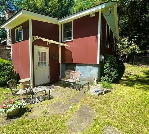 3rd image of 9805 Bear Creek Blvd