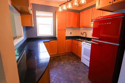 1402 Lafayette Blvd #4 Photo 1