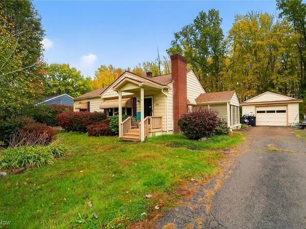 164 Huntington Dr, Warren, OH 44481