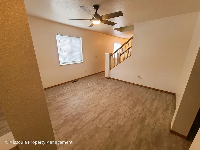 4701 Canyon Creek Blvd — Photo 3