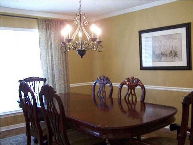 Separate Diining Room (could be living area)