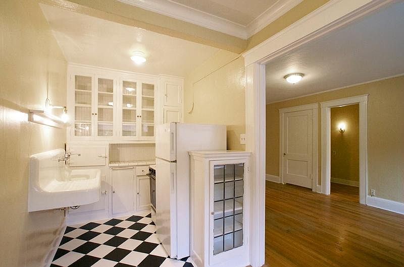 1st image of 1621 17th Ave APT 106