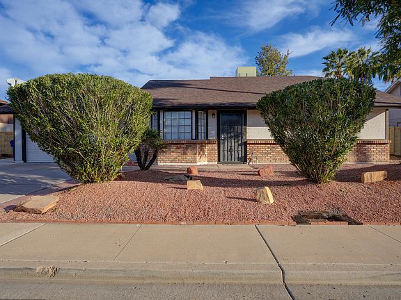 3rd image of 2242 E Dragoon Ave