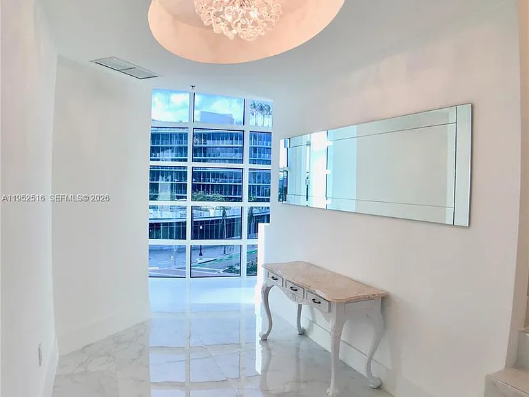 50 S Pointe Dr #LOFT4 — Photo 1