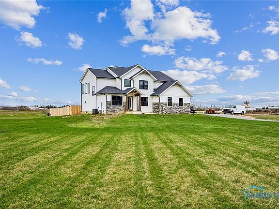 4th image of 11070 Township Road 67