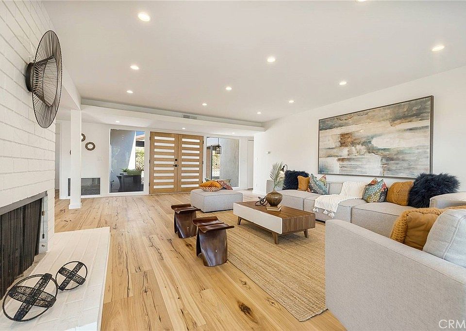 1st image of 4747 El Caballero Dr