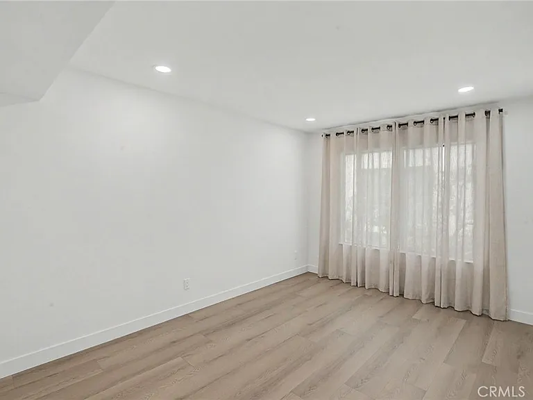 10793 Ashton Ave #14 — Photo 26