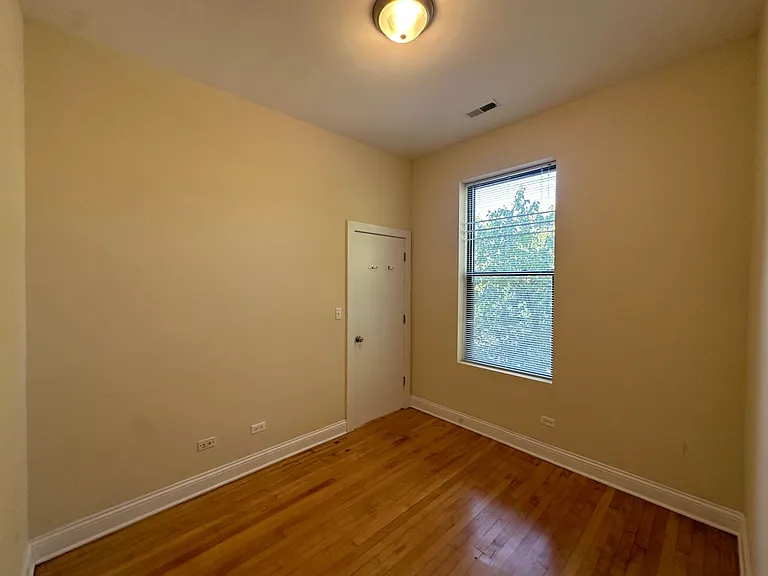4053 N Leavitt St #2N — Photo 4