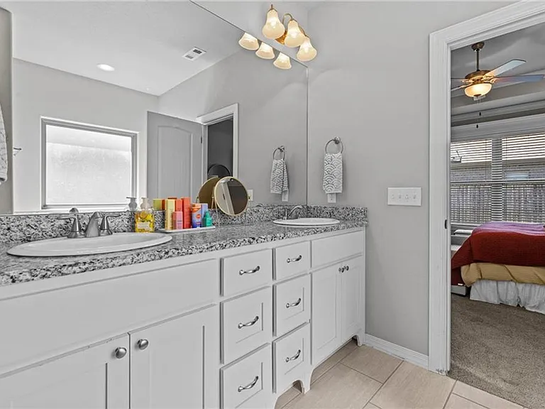 801 Bellmara Cir — Photo 14