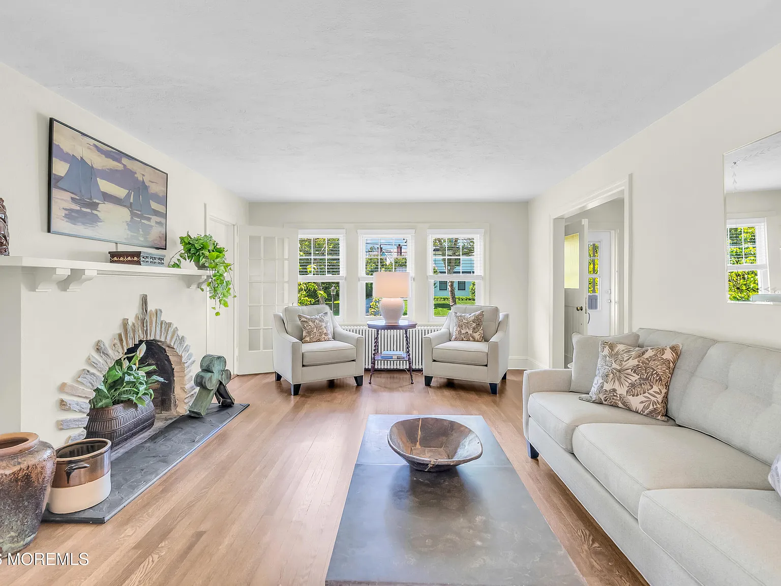 5 bed, 2308 sqft, $7,200 — Photo 4
