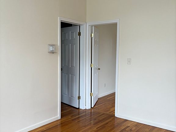 5th image of 4502 6th Ave #2