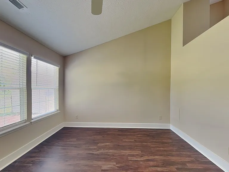 7818 Bent Willow Dr — Photo 9