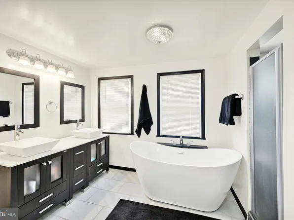 15 Homberg Ave, Baltimore, MD 21221