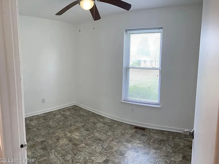 269 Probus Dr — Photo 17
