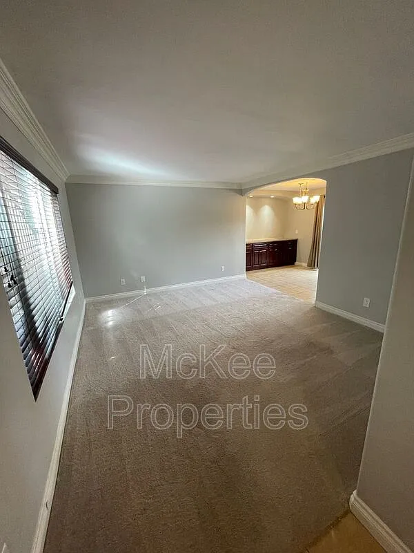 2 bed, 1.0 bath, 756 sqft, $2,350 — Photo 4