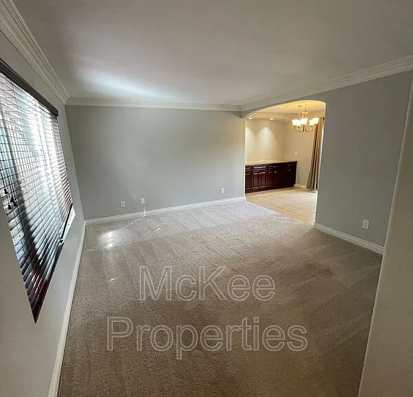 4328 College Ave — Photo 4